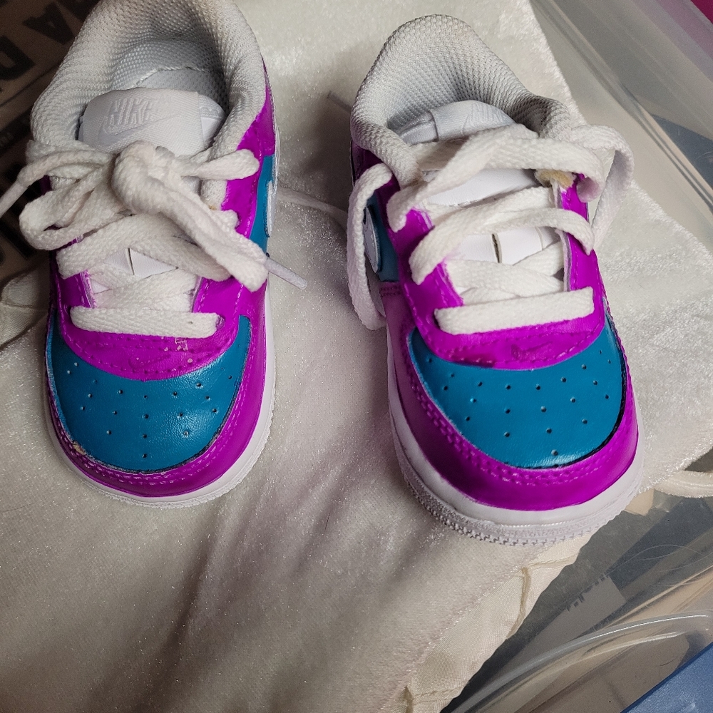 custom color girls Nike shoes